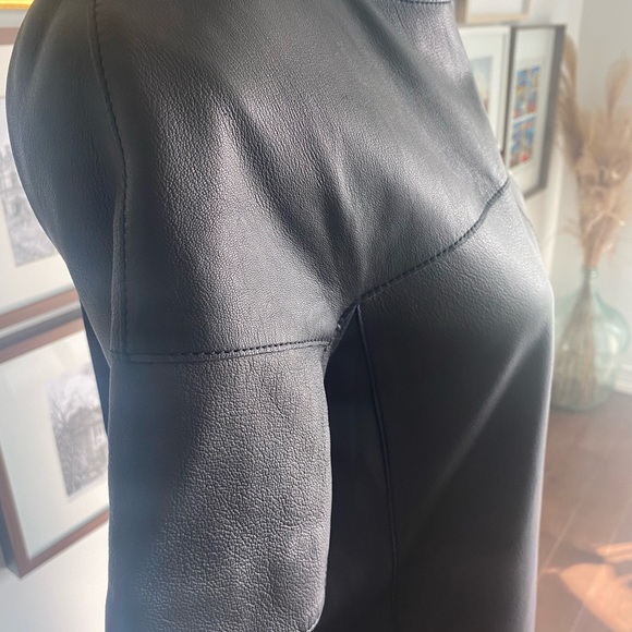 Max Mara Weekend short leather dress. - Picture 6 of 10